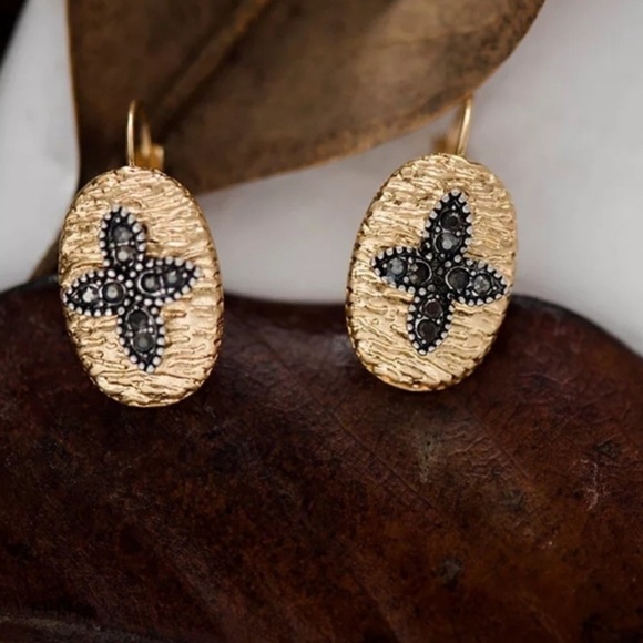 Hinge Clip Dangles w Hematite Crosses - Picture 2 of 7